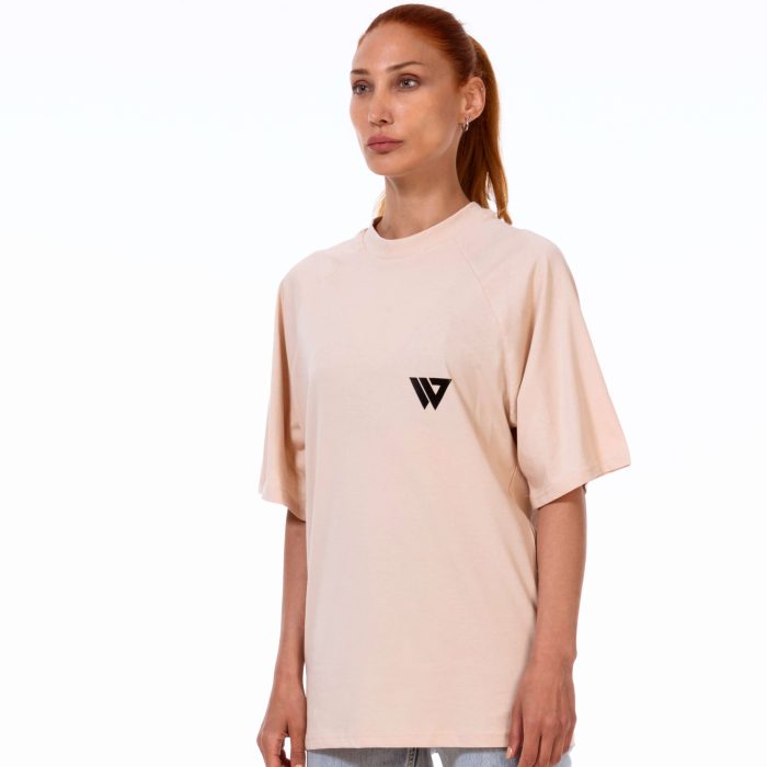 Medusa Oversize T-Shirt - WUNGEN | Have you seen Medusa's new style? She's keeping up with the ever-changing and evolving fashion trends every day. Where are you, WUNGEN? I'm always here.