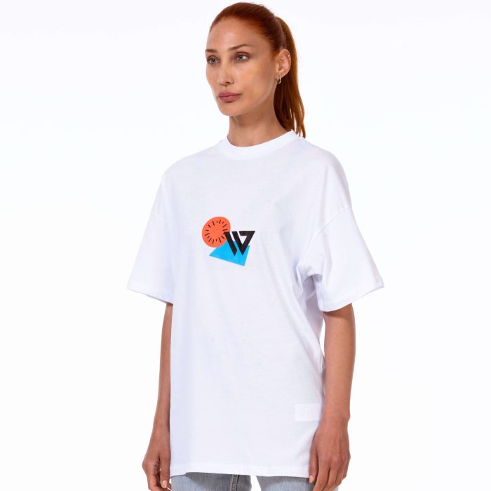Tokyo Oversize T-Shirt - WUNGEN | It's designed with as much excitement as life in Tokyo. How about taking your place in your stylish life with WUNGEN with the same excitement?