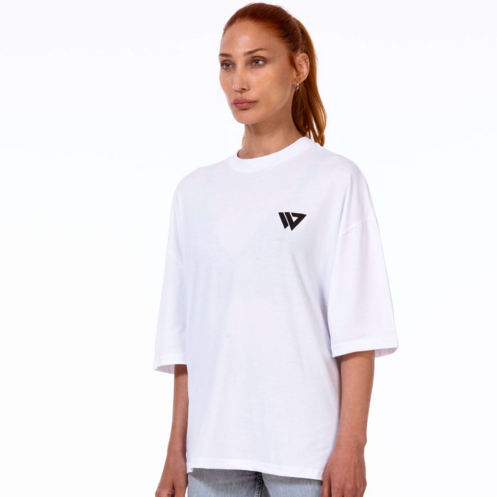 Black Panter Oversize T-Shirt - WUNGEN | Unleash the captivating details of fierceness with 'Black Panther'. It's the perfect time to show off the panther within you with WUNGEN!