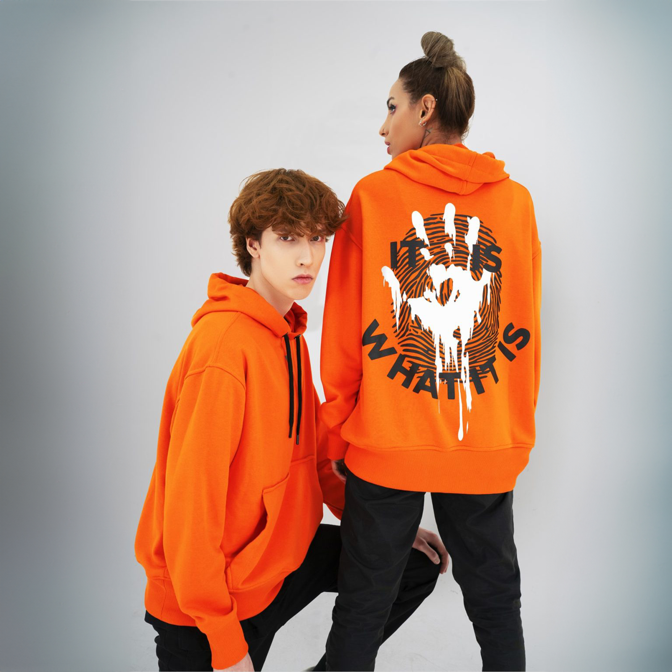 Mark Oversize Sweatshirt - WUNGEN | The ends are the beginning of miracles. When everything seems to be over, life presents new options. Now is the time to become whole. Rise from the traces you left behind and be ready to start anew. Mark!